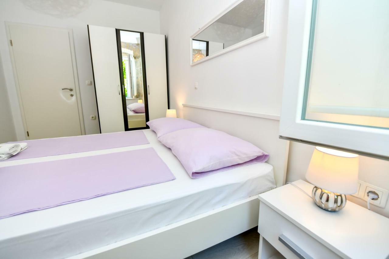 Mila Apartment ซินย์ ภายนอก รูปภาพ